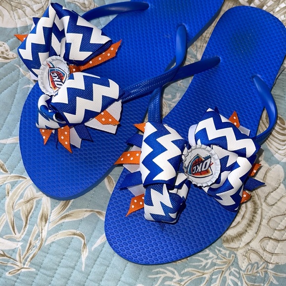 OKC Thunder Flip Flops - Picture 2 of 3